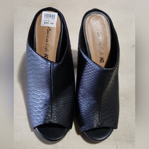 American Eagle by Payless Black Snake Textured